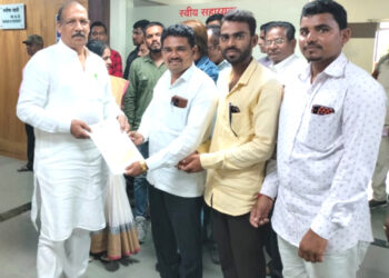 तोरणमाळ आंतरराष्ट्रीय शाळेतील रिक्त पदे भरुन समस्या सोडवा : सिताराम पावरा