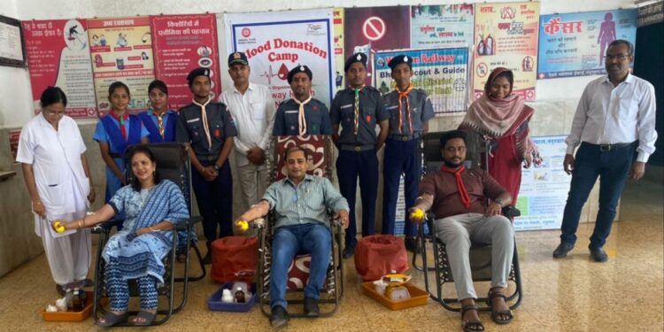 रेल्वे विभागाद्वारे रक्तदान शिबिर यशस्वी