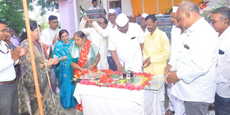 भास्करराव पाटील यांचा ७४ वा वाढदिवस उत्साहात साजरा