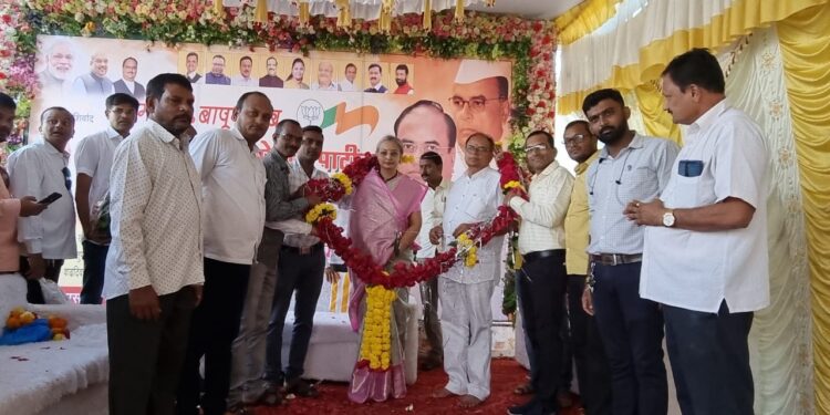 दीपक पाटील यांच्या  अमृत महोत्सवी वाढदिवस सोहळ्यानिमित्त अभिष्टचिंतन