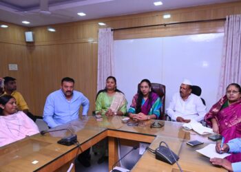 सर्व पक्षांच्या सदस्यांना सोबत घेवुन जिल्ह्याच्या विकासासाठी कटिबद्ध : जि.प.अध्यक्षा डॉ.सुप्रिया गावित