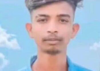 मोटारसायकल डिव्हायडरच्या बोर्डाला जाऊन धडकल्याने अपघातात युवकाचा मुत्यू