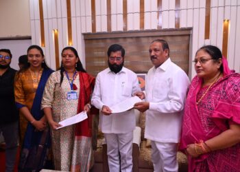 पालकमंत्री ना.डॉ.विजयकुमार गावीत यांच्या घरी  मुख्यमंत्री ना.एकनाथ शिंदे यांची सदिच्छा भेट