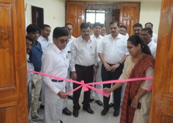 जिल्हा न्यायाधीश आर.जी मलशेट्टी यांच्या हस्ते  बाल न्यायमंडळ कार्यालयाचे उद्घाटन