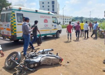 दुचाकींची समोरासमोर धडक ; एक जखमी