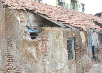 जिल्ह्यातील प्राथमिक शाळेच्या १२१ जीर्ण इमारती पाडण्यास मंजुरी. प्रहार शिक्षक संघटनेच्या पाठपुराव्यास यश