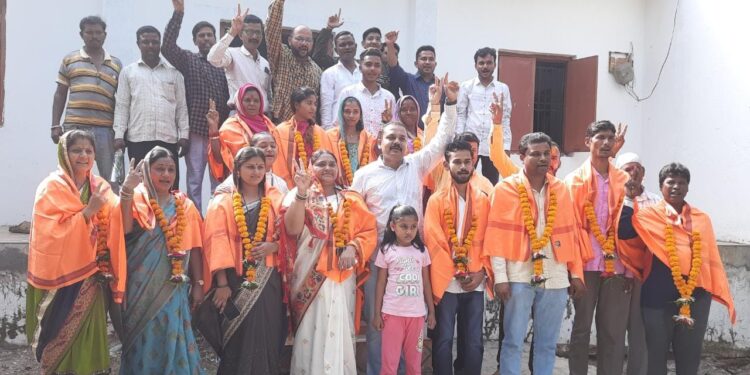 होळ तर्फे हवेली ग्रामपंचायतीच्या उपसरपंचपदी शोभाबाई रवींद्र पवार बिनविरोध