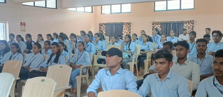 डी एन पटेल अभियांत्रिकी महाविद्यालयात सायबर सिक्युरिटी विषयावर सेमिनार उत्साहात