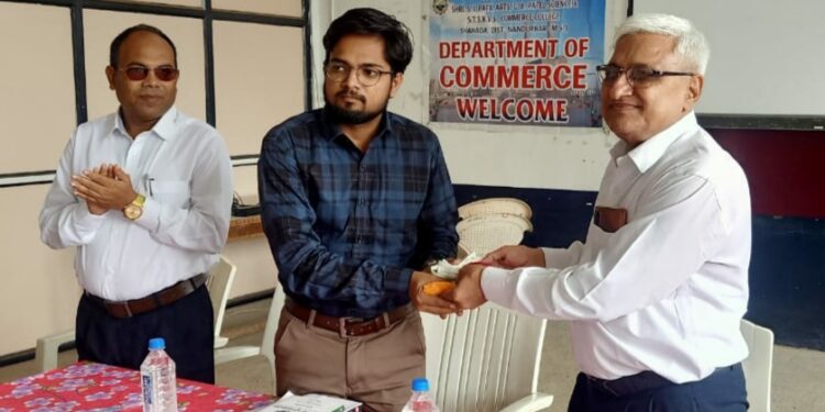 शहादा महाविद्यालयात अर्थ, वाणिज्य व नियोजन मंडळाचे उद्घाटन