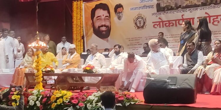 उपमुख्यमंत्री देवेंद्र फडणवीसांनी पालिकेच्या इमारतीच्या उद्घाटनाकडे फिरवली पाठ