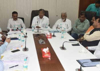 प्रत्येक जिल्ह्यात विद्यार्थी वसतिगृह तातडीने सुरू करावे : उच्च व तंत्रशिक्षण मंत्री चंद्रकांत पाटील