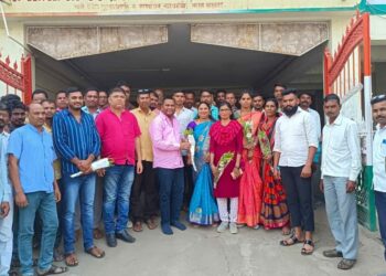 हळदाणी ग्रुप ग्रामपंचायत उपसरपंच पदी सविता गावित, जि.प.सदस्य भरत गावीत यांनी केला सत्कार