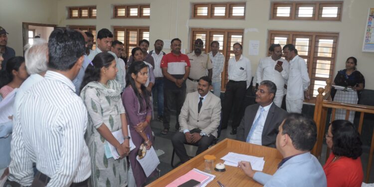 राष्ट्रीय लोकअदालतीमध्ये आपसात तडजोडीने साडे तीन हजार प्रकरणे निकाली, साडे सहा कोटीचा दंड वसूल