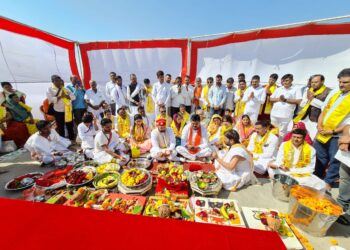 लोणखेडा येथील विष्णुपुरम मंदिराच्या प्रथम शिलेचे पूजन