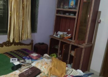 सेवानिवृत्त शिक्षकाच्या घरात चोरट्यांचा डल्ला, सव्वा लाखाचा मुदेमाल लंपास