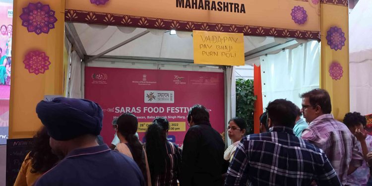 नंदूरबारच्या खाद्यपदार्थांना दिल्लीकर खवय्यांची पसंती