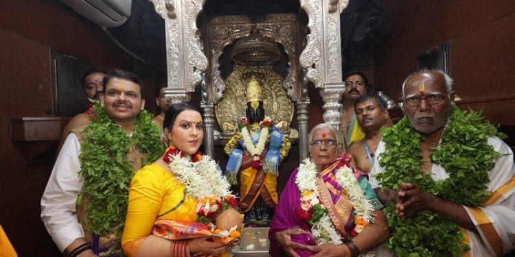 बा… विठ्ठला शेतकरी, कष्टकरी वर्गाला सुजलाम सुफलाम कर : उपमुख्यमंत्री यांचे श्री विठ्ठलचरणी साकडे,उत्तमराव साळुंखे, कलावती साळुंखे ठरले मानाचे वारकरी