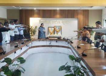 लोहपुरुष सरदार वल्लभभाई पटेल व स्वर्गीय इंदिरा गांधी यांना अभिवादन