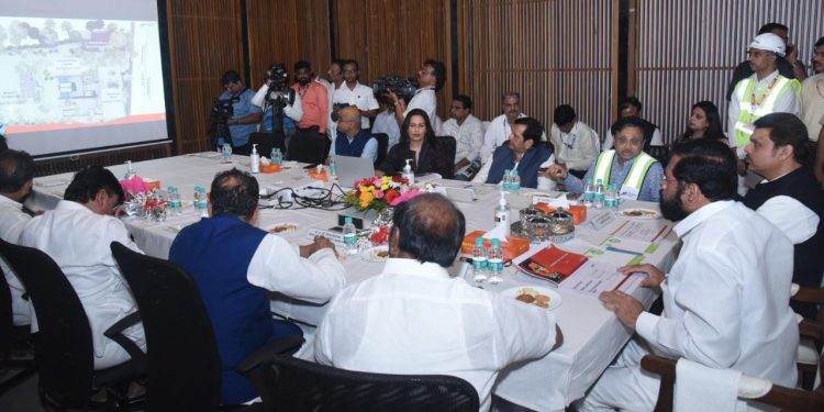 स्व. बाळासाहेब ठाकरे यांचे राष्ट्रीय स्मारकाचा पहिला टप्पा मार्च २०२३ पर्यंत पूर्ण होणार