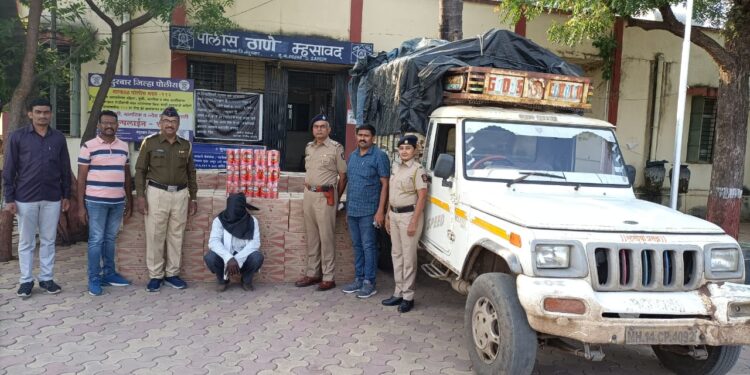 साडेपाच लाखाचा अवैध दारूसह दहा लाखांचा मुद्देमाल जप्त, म्हसावद पोलिसांची कारवाई