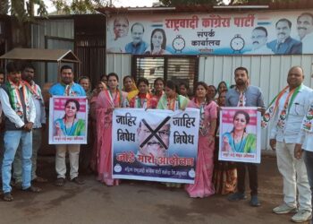 तर मंत्री अब्दुल सत्तार यांना उत्तर महाराष्ट्रात फिरू देणार नाही, विभागीय अध्यक्षा अनिता परदेशी यांचा इशारा