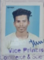 रेल्वे रुळावर आढळलं वस्तीगृहातील विद्यार्थ्याचा मृतदेह