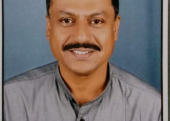 गुजरात राज्याच्या इयत्ता चौथीच्या पाठ्यपुस्तकात डॉ. नरेंद्र खैरनार यांच्या कवितेची निवड