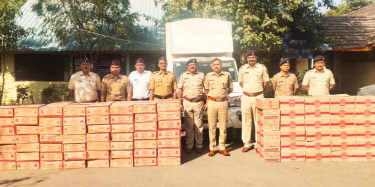 कारेघाट जंगलात साडेसात लाखाचा मद्यसाठा जप्त, दोघांविरूध्द गुन्हा दाखल