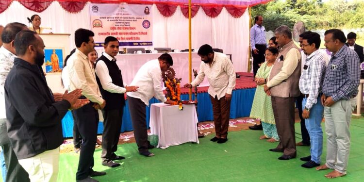 प्रत्येक विद्यार्थ्याने स्वयंसेवक व्हावे : प्रा.डॉ.रविंद्र चौधरी