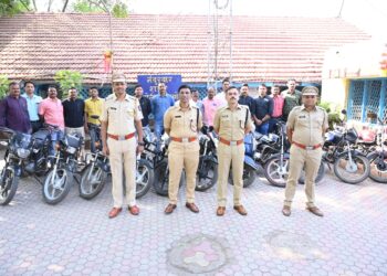 नंदूरबार शहर पोलीस ठाण्याची पुन्हा दमदार कामगिरी, सात लाखाच्या ११ मोटारसायकली केल्या हस्तगत,आंतरराज्य टोळी जेरबंद