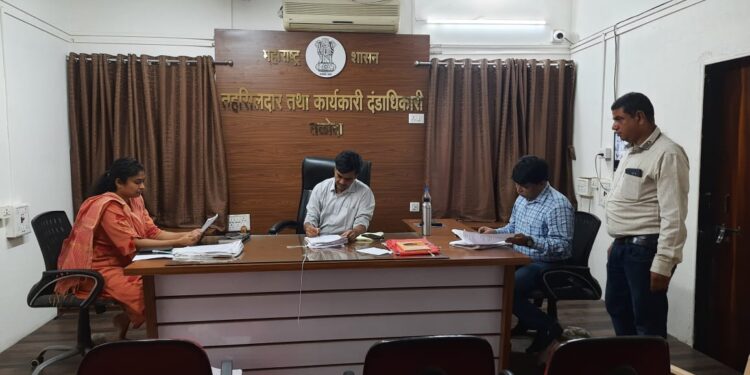 तळोदा येथे संजय गांधी निराधार योजनेच्या बैठकीत १२६ प्रकरणे मंजूर