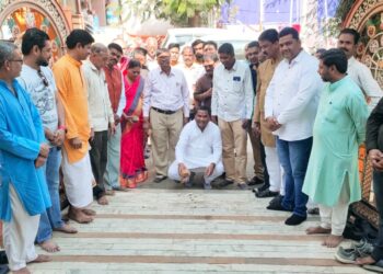 आदिवासी सहकारी साखर कारखाना पंचवार्षिक निवडणुकीचा परिवर्तन पॅनलचा प्रचाराचा शुभारंभ