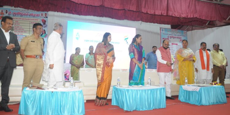 पाणीपुरवठा योजना यशस्वीपणे राबविणाऱ्यांना जलदूत पुरस्कारांनी सन्मानित करणार : गुलाबराव पाटील