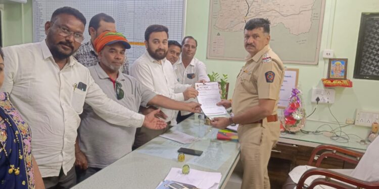 तरुणांना नशेपासून वाचवा, शहादा येथे नागरिकांची पोलिसांकडे मागणी