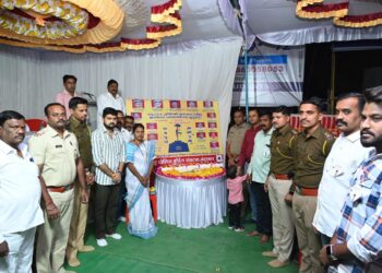 महाराष्ट्र पोलीस बॉय संघटनेतर्फे  26- 11 मधील शहीद झालेल्या जवानांना श्रद्धांजली