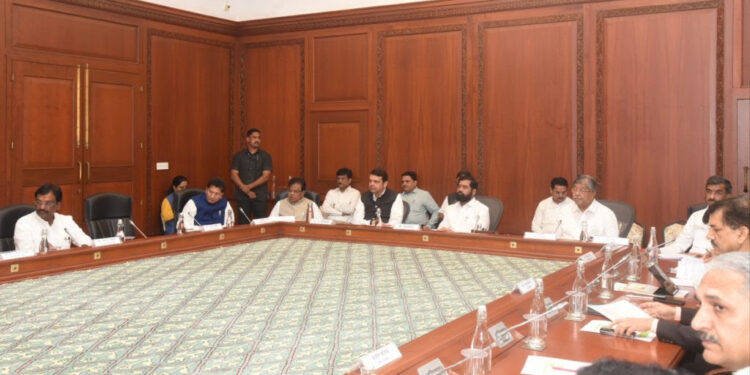 महाराष्ट्र-कर्नाटक सीमा प्रश्न : न्यायालयीन लढ्याच्या समन्वयासाठी राज्य मंत्रिमंडळातील दोन मंत्र्यांची नियुक्ती – मुख्यमंत्री एकनाथ शिंदे