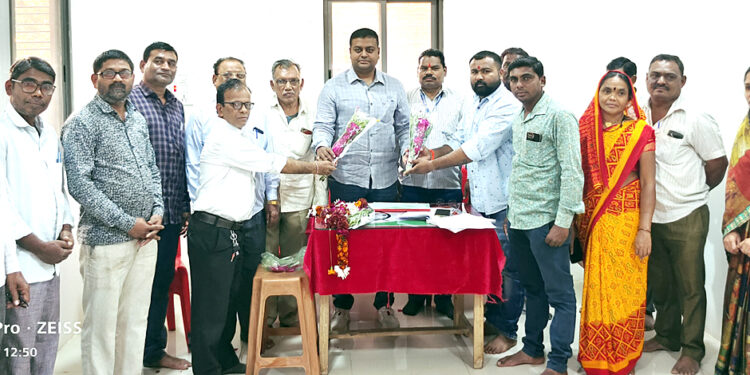 जिजामाता नागरी सहकारी पतसंस्थेच्या चेअरमनपदी राऊ मोरे