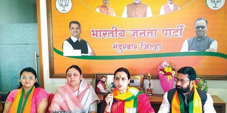 उत्तर प्रदेशच्या धर्तीवर महाराष्ट्रानेही लवजिहादचा कायदा करावा : भाजपा महिला मोर्चा प्रदेशाध्यक्ष चित्रा वाघ