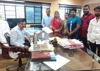 शासकीय कार्यालयांसह शाळांमध्ये संत संताजी जगनाडे महाराज जयंती साजरी करण्याचे आदेश द्यावेत, जिल्हा राष्ट्रीय ओबीसी महासंघाची मागणी