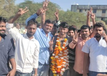 नवापूर तालुक्यातील १६ ग्रामपंचायतीवर कुणी केला काय दावा