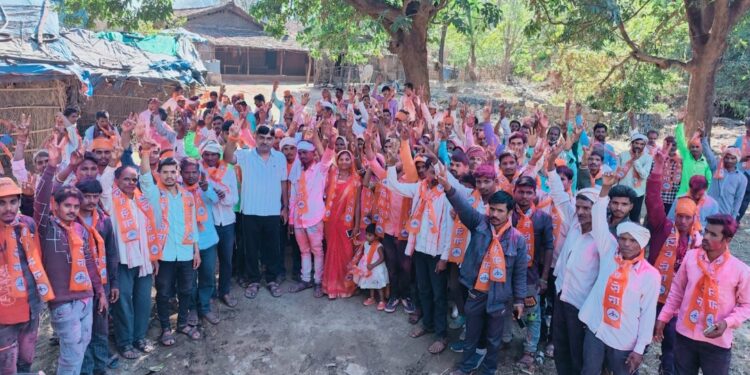 धडगाव तालुक्यातील ४४ ग्रामपंचायतीवर विविध पक्षांनी केले हे दावे, नेमकी ग्रामपंचायत कुणाची ?