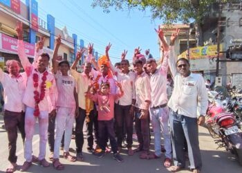 तीसी येथील ग्रामपंचायतीच्या सार्वत्रिक निवडणुकीत लोकनियुक्त सरपंचपदी दिलीप पाटील यांचा दणदणीत विजय, ग्रामविकास पॅनलचे सर्व उमेदवार विजयी