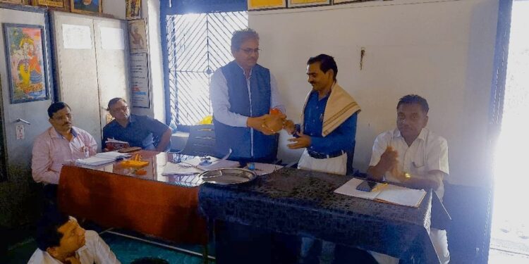 ठाणाविहीर येथे वाण्याविहीर केंद्राची शिक्षण परिषद उत्साहात