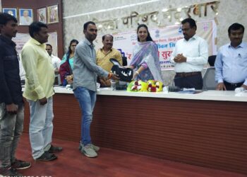 जलजन्य आजारावर नियंत्रणासाठी  “स्वच्छ जल से सुरक्षा” अभियान प्रभावीपणे  राबवा : जि . प . अध्यक्षा डॉ. सुप्रिया गावीत