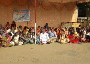 शहाद्यात बेघर संघर्ष समितीचे ठिय्या आंदोलन