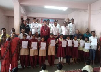 तलावडी आश्रमशाळा येथे 875 जात प्रमाणपत्र व 625 आधार कार्ड वितरण