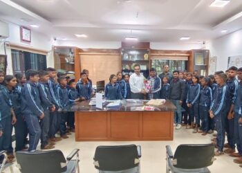 आंतरराष्ट्रीय निवासी शाळा तोरणमाळच्या विद्यार्थ्यांनी निर्विवाद वर्चस्व गाजवत तब्बल २१ खेळ प्रकारात प्रावीण्य