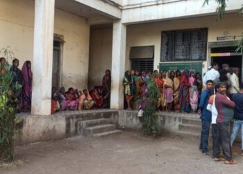 म्हसावद येथे ७३ टक्के मतदान