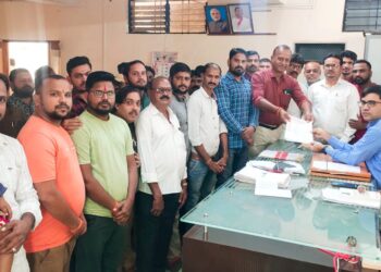 नंदूरबार येथील समाज बांधवांच्या हल्ल्याचा नवापुर येथे नाभिक समाजातर्फे निषेध