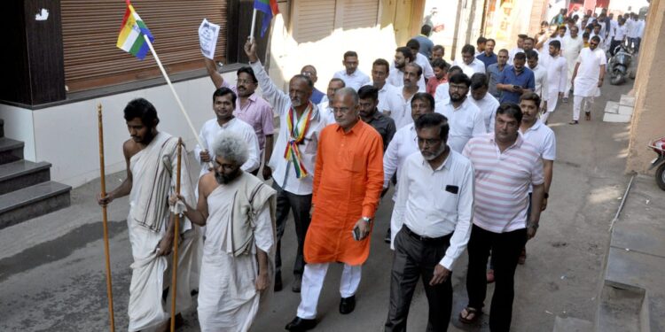 जैन समाजाच्या सम्मेद शिखरजी पर्यटन क्षेत्र निर्णयावर तीव्र आक्षेप,काढण्यात आला मोर्चा